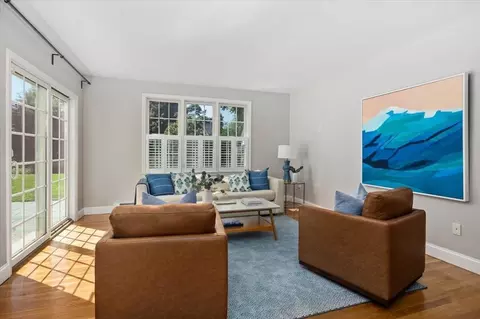 7 Fairview St, Hingham, MA 02043 photo 5