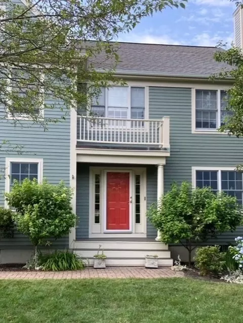 5 Bantry Dr, Weymouth, MA 02189