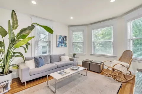 49 Prairie Ave #2, Auburndale, MA 02466