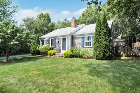 14 Linda Way, Dennis, MA 02660