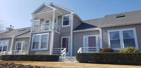 27 Bay Pointe Dr Ext #27, Buzzards Bay, MA 02532