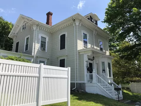 2 East St, Ipswich, MA 01938