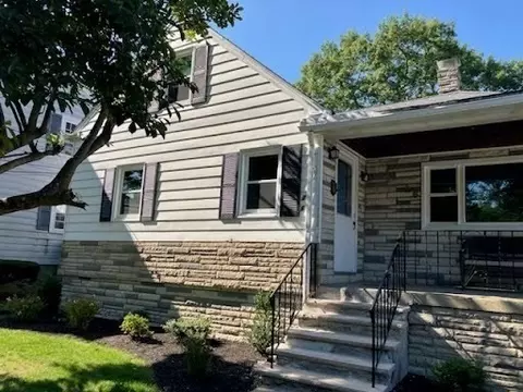26 Riverside Dr, Dedham, MA 02026 photo 3