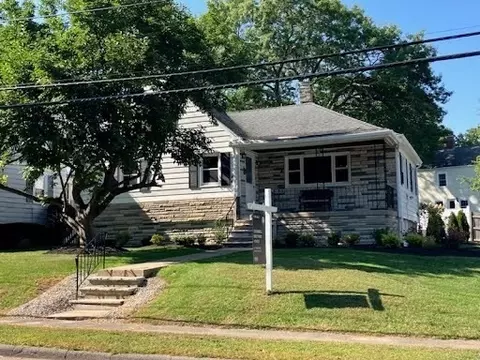 26 Riverside Dr, Dedham, MA 02026 photo 4