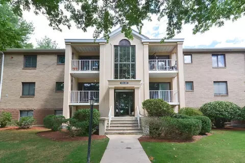 13 Bourbon St #56, Peabody, MA 01960