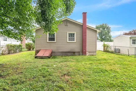 Exterior - 33 Lemay St, Chicopee, MA 01013 photo 4 of 7