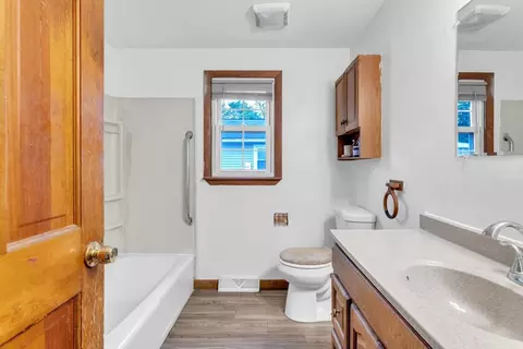 Bath - 33 Lemay St, Chicopee, MA 01013 photo 1 of 2