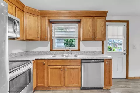 Kitchen - 33 Lemay St, Chicopee, MA 01013 photo 3 of 4