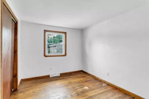 Bedroom - 33 Lemay St, Chicopee, MA 01013 photo 1 of 9