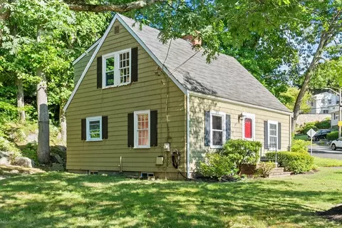 2 Woodland S, Lynn, MA 01904