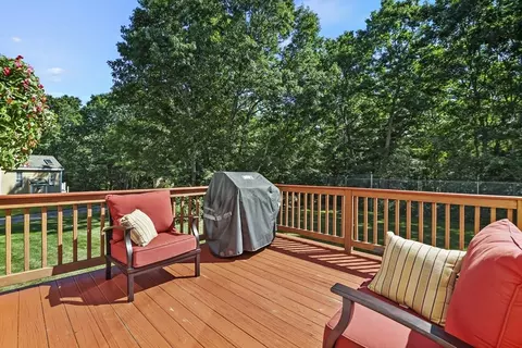 2 Arrowhead Ln, Raynham, MA 02767 photo 37