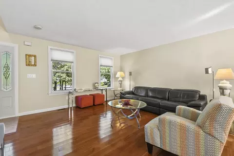 2 Arrowhead Ln, Raynham, MA 02767 photo 17