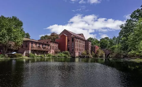 14 Sanford St #46, Medway, MA 02053