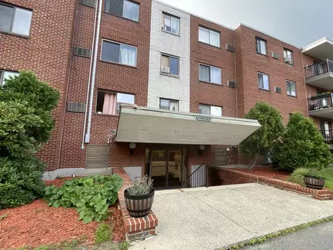 1000 Governors Dr #5, Winthrop, MA 02152