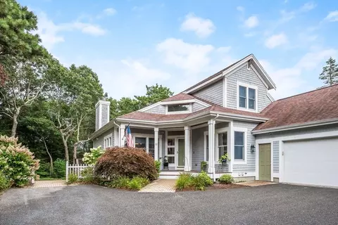 37 Forest Edge, Plymouth, MA 02360