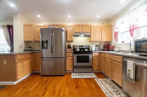 38 Raymond St #38, Everett, MA 02149 photo 10