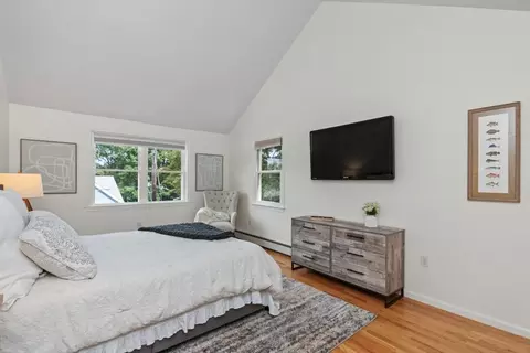 Bedroom - 71 Richdale Rd, Needham, MA 02494 photo 1 of 2
