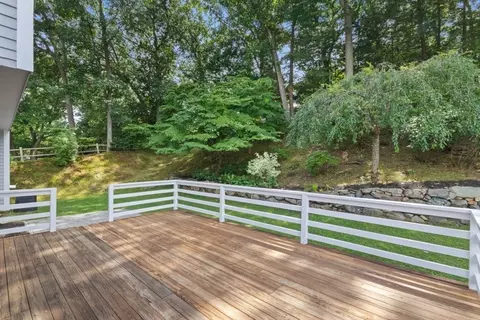 Exterior - 71 Richdale Rd, Needham, MA 02494 photo 5 of 6