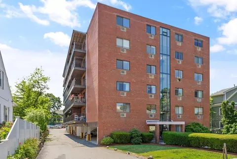 12 Pond Ln #31, Arlington, MA 02474