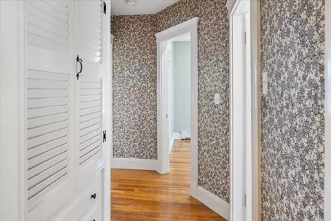 Entry Way - 40 Riverview St, Dedham, MA 02026 photo 2 of 4