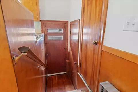 Entry Way - 40 Riverview St, Dedham, MA 02026 photo 4 of 4