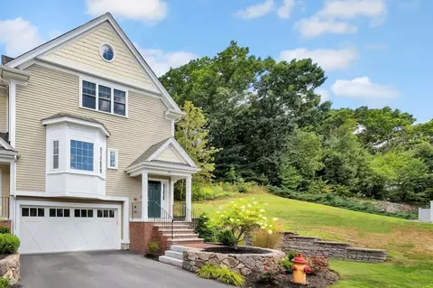 10 Murray Ave #13, Burlington, MA 01803