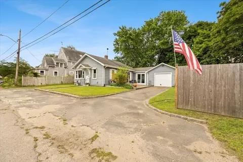 23 Freshmeadow Dr, Wareham, MA 02571
