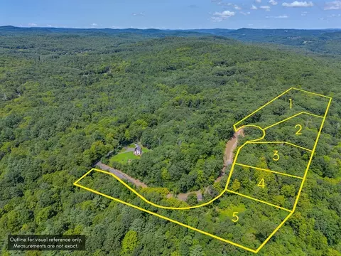 4 Grandview Ests # -D, Deerfield, MA 01373