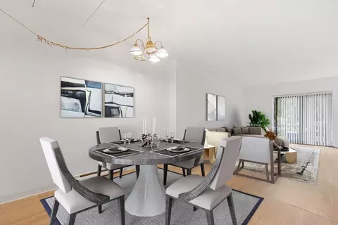 65 Commons Dr #101, Shrewsbury, MA 01545