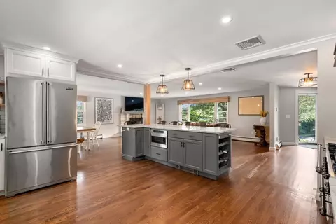 3 Community Rd, Marblehead, MA 01945 photo 8
