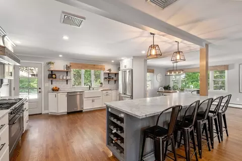 3 Community Rd, Marblehead, MA 01945