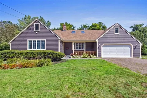 5 Bulow Rd, Hingham, MA 02043