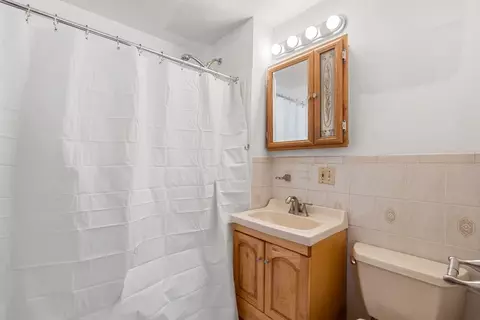100 Clarence St, Everett, MA 02149 photo 23