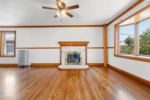 100 Clarence St, Everett, MA 02149 photo 5
