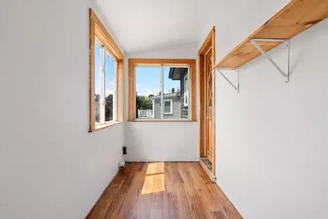 100 Clarence St, Everett, MA 02149 photo 14