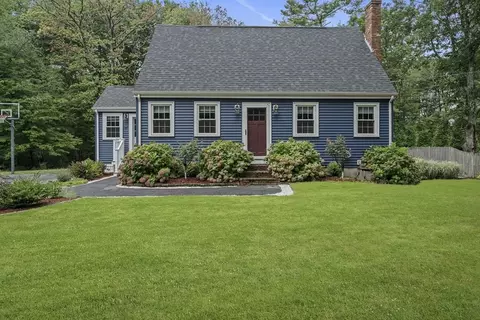 37 East St, Bridgewater, MA 02324