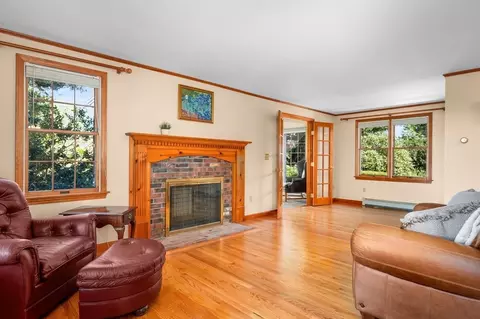 Living - 15 Peter Rd, Dennis, MA 02638 photo 1 of 3