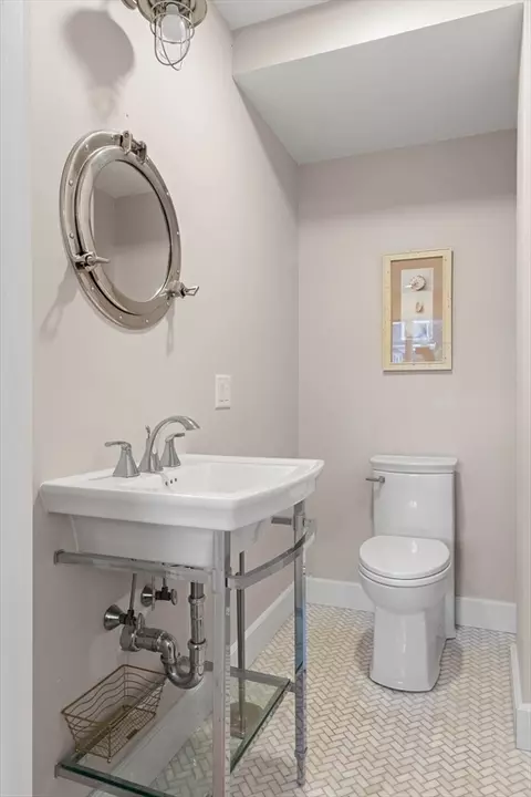 35 Beach Rd, Gloucester, MA 01930 photo 10