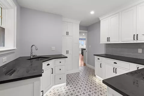 35 Beach Rd, Gloucester, MA 01930 photo 12