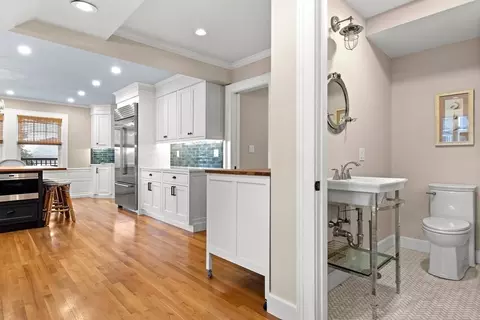 35 Beach Rd, Gloucester, MA 01930 photo 9