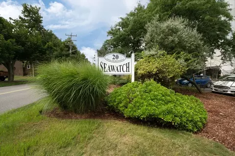 20 Rockland House Rd #404, Hull, MA 02045