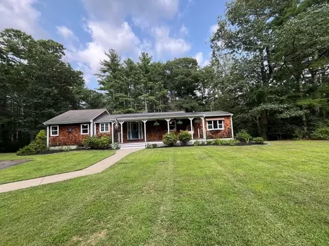 228 South St, Douglas, MA 01516
