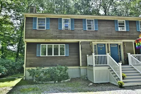 2 Howland Way #2, Rockland, MA 02370