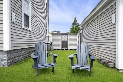 Exterior - 21 Brookside Ave #2, Danvers, MA 01923 photo 5 of 7