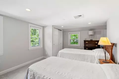10 Strathmore Rd, Wellesley, MA 02482 photo 17