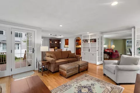 10 Strathmore Rd, Wellesley, MA 02482 photo 5