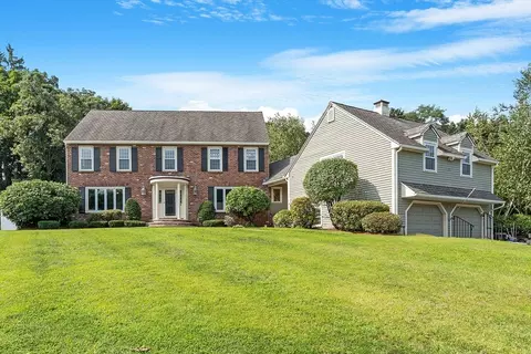 15 Stafford Ln, Andover, MA 01810