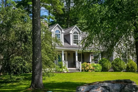 11 Interlaken Cross Rd # A, Stockbridge, MA 01262