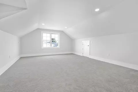 34 Mary Chilton Rd, Needham, MA 02492 photo 11