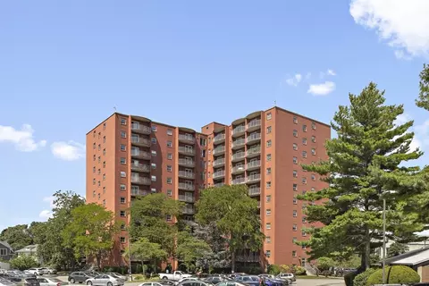 115 W Squantum St #1215, Quincy, MA 02171